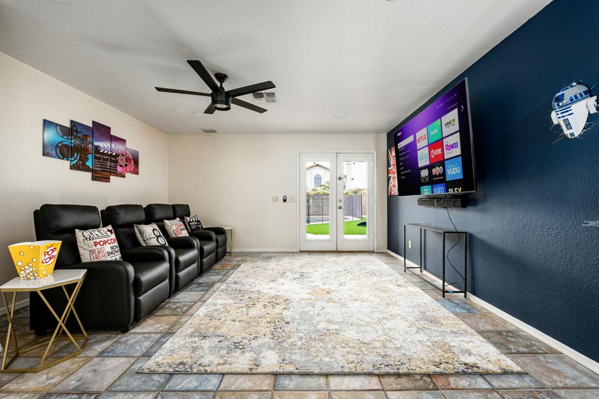 Reel Fun Centrally Located W Movie Pool Hot Tub Holiday home Phoenix